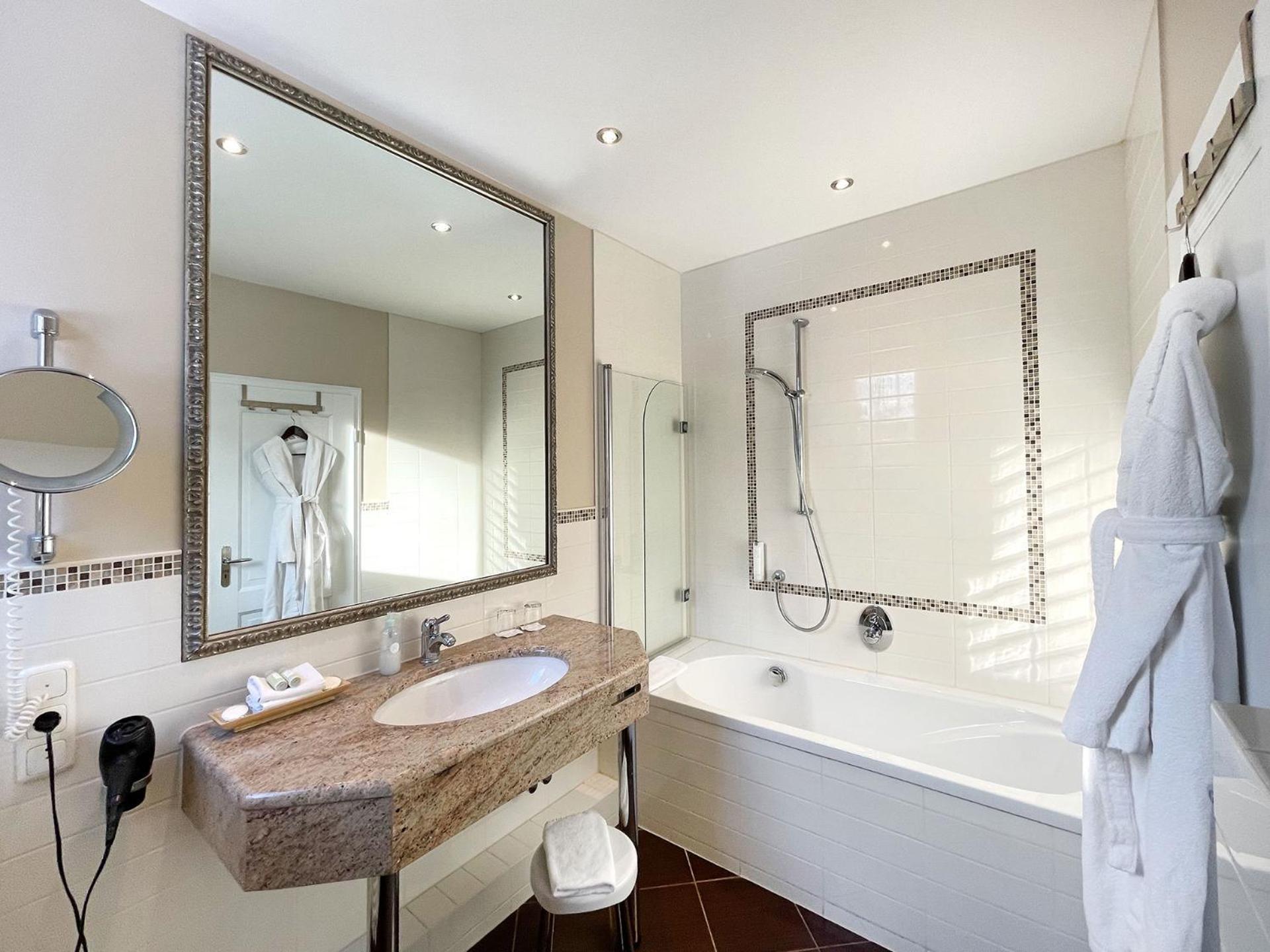 Romantik Hotel Kieler Kaufmann ภายนอก รูปภาพ